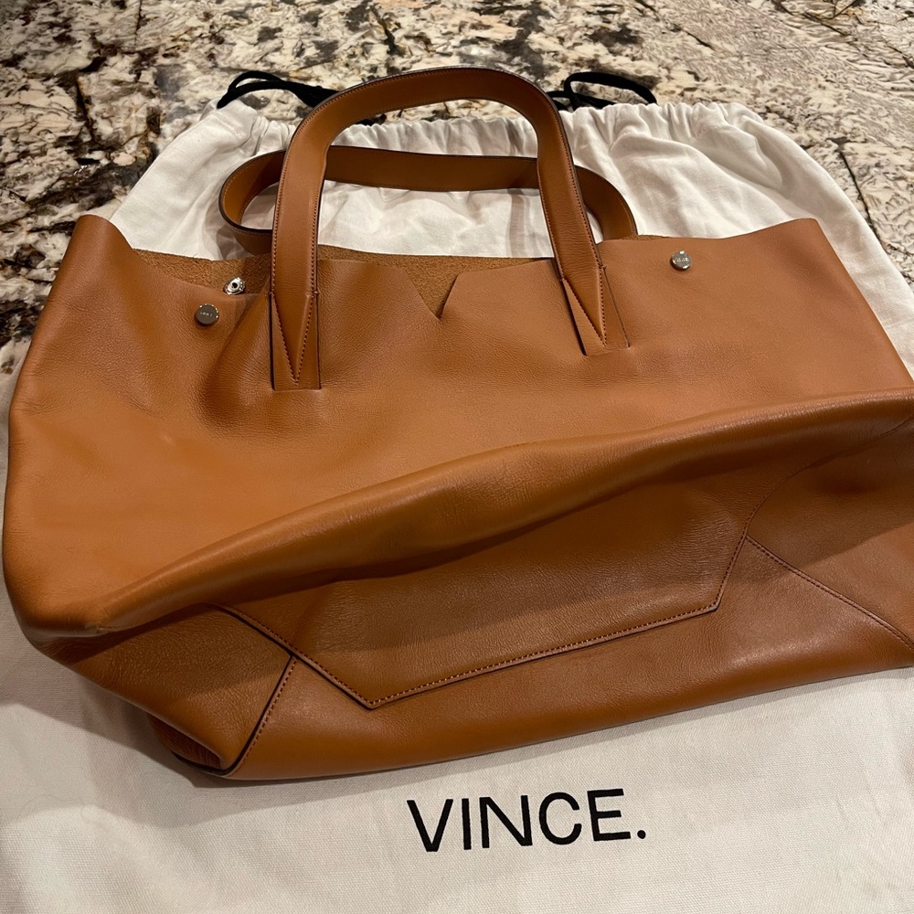 Vince Tote